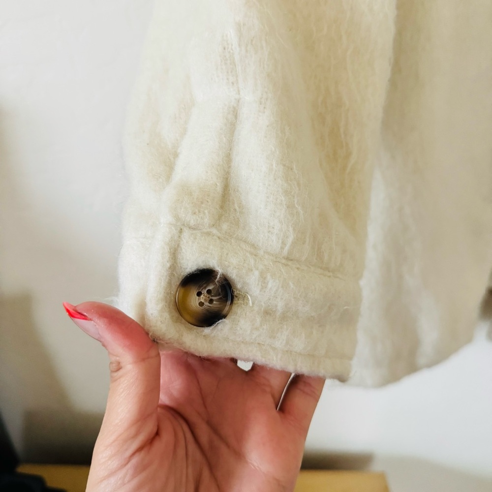 Universal Thread White Shacket Size M - image 4